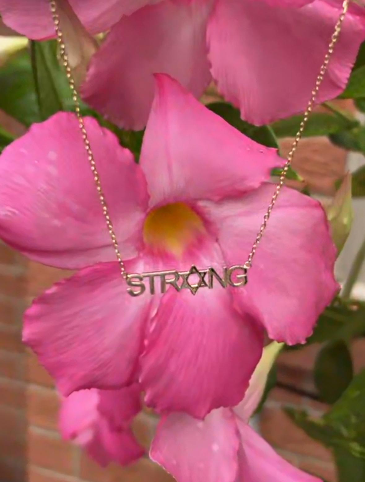 Strong Necklace- gold